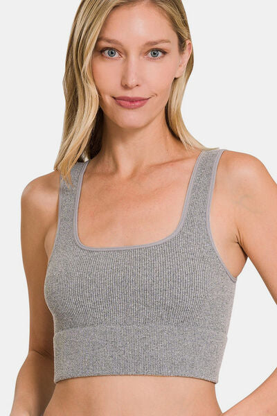 This ribbed square neck cropped tank is a trendy and stylish addition to your summer wardrobe