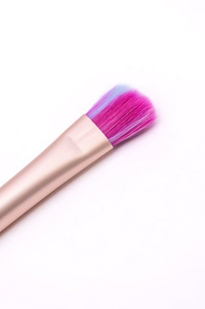 Introducing our Loud and Clear Eyeshadow Brush! This cute pastel brush features a sturdy wooden handle and is designed for precise eyeshadow application