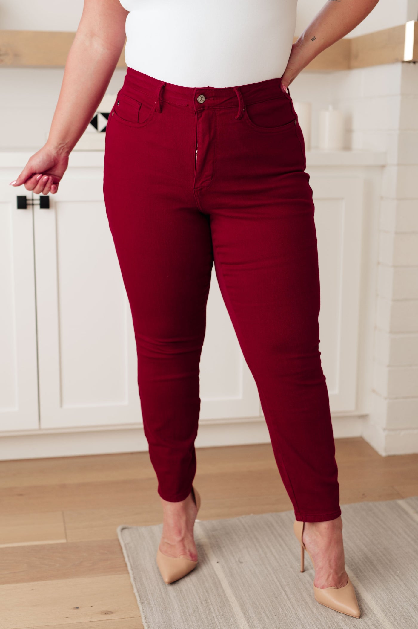 Discover Wanda High Rise Control Top Skinny Jeans from Judy Blue for a flattering and confident fit.