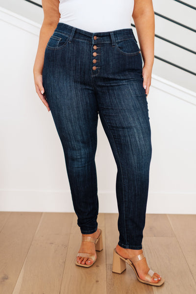 These Celecia High Waist Jeans offer a timeless look with a touch of modern sophistication.