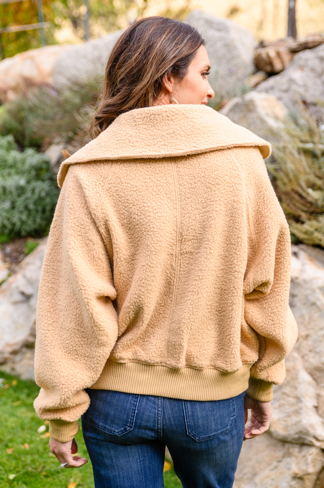 It's easy to let the cold weather get the best of your mood but the Don't Stress Oversized Collar Sherpa Jacket In Taupe