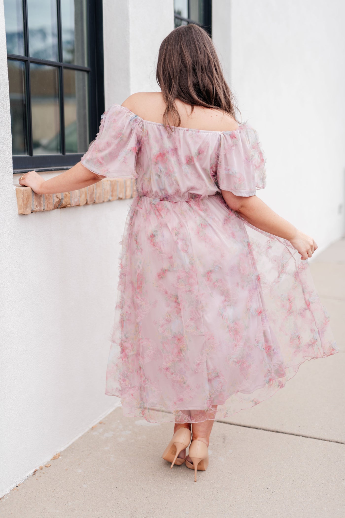 Flutter and flit about in our My Little Songbird Fluttersleeve Dress